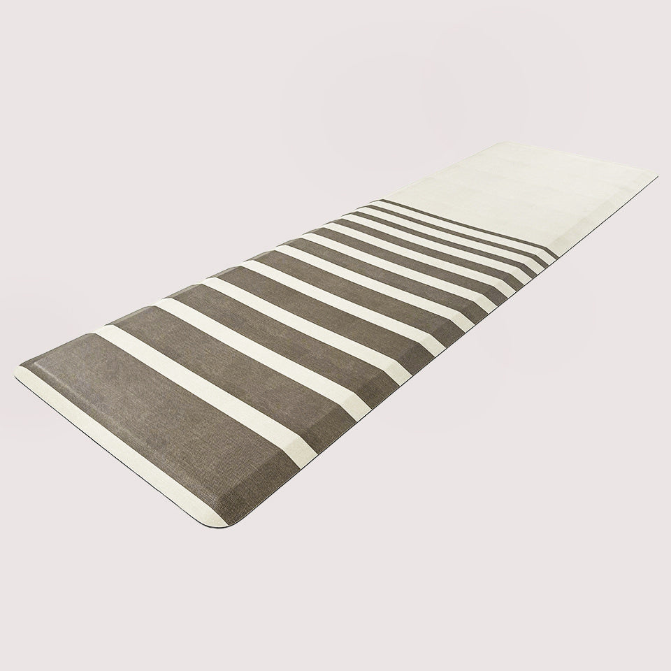 beautiful comfort runner with cream colored background with dark beige/light brown stripes in different sizes.