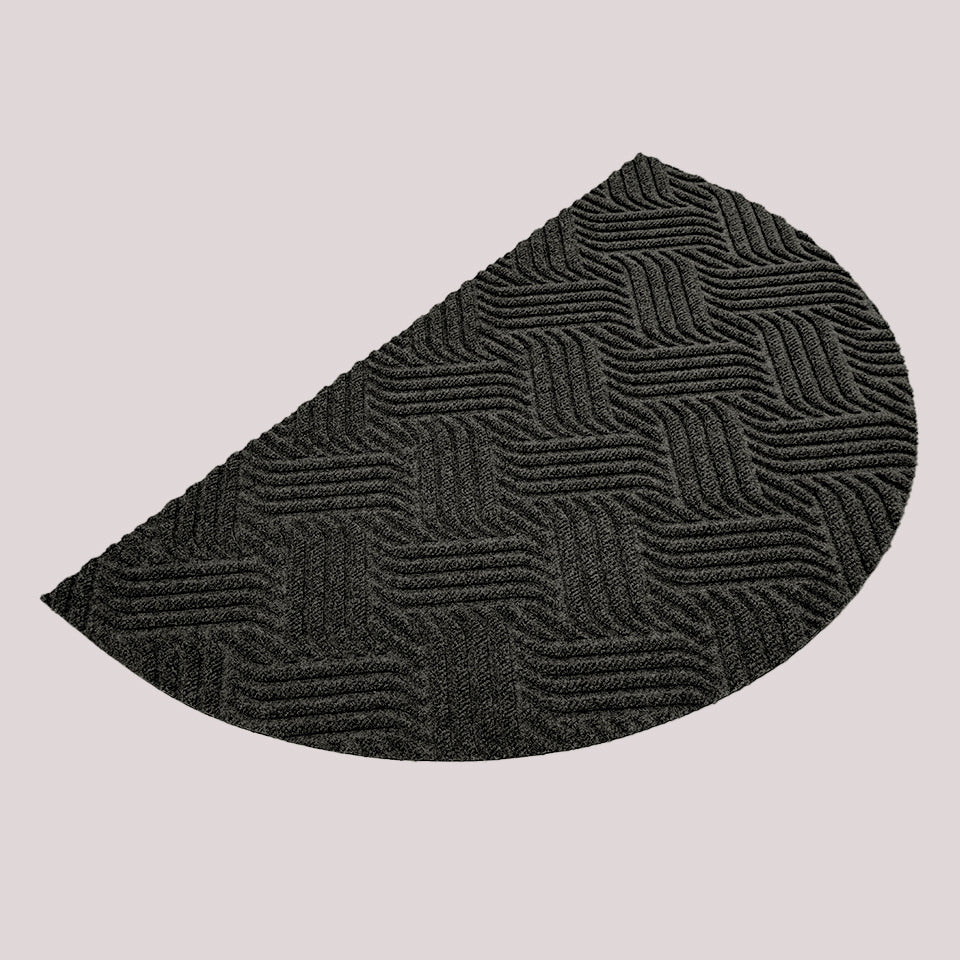 WaterHog Luxe’s Heymaker all-weather, indoor/outdoor mat shown in the color graphite.