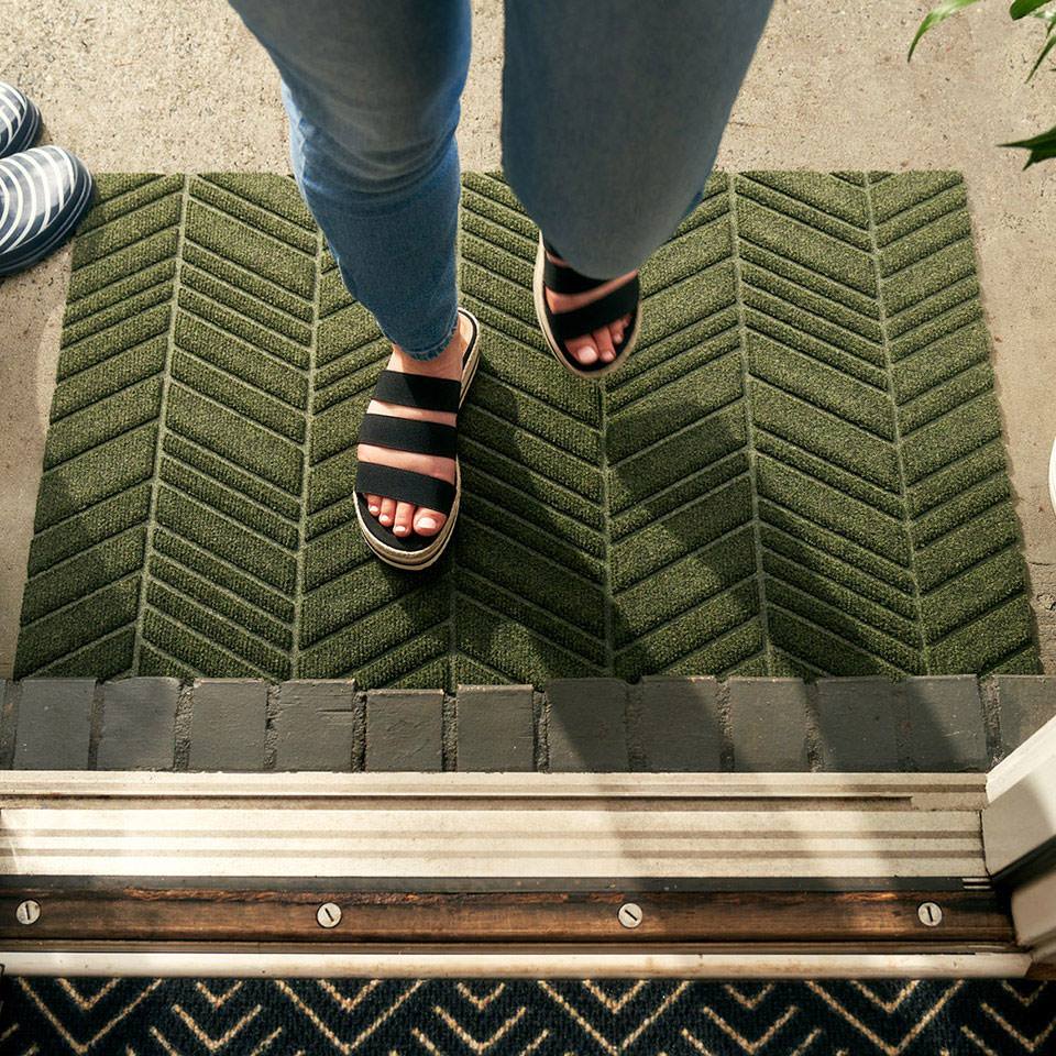 Olive fade resistant single door all weather doormat