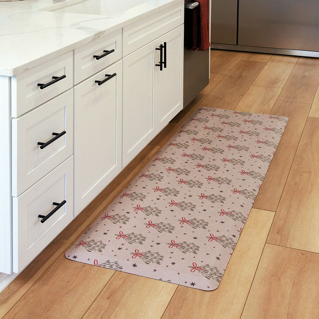Merry Mistletoe Christmas anti-fatigue kitchen runner mat with wipeable surface and winter holiday design for kitchen comfort.