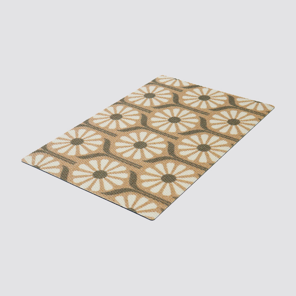 Retro Daisies Doormat - Coir White Angle