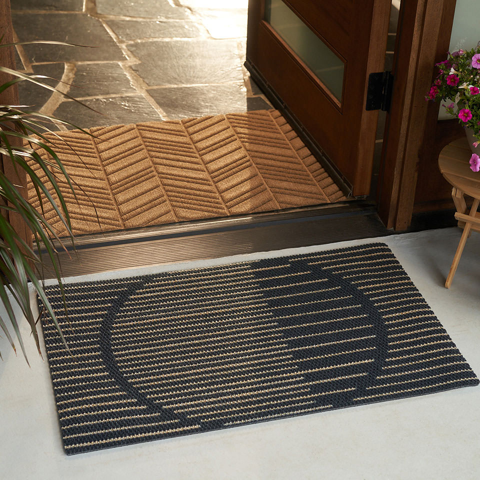 On the Horizon single door doormat features a low-profile design that reduces the chance of slips, trips, and falls. Made in America with recycled materials and satisfaction guaranteed.