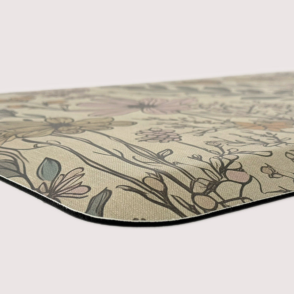 Corner image of Wildflower’s beveled edging from the floor to top proving a smooth transition.
