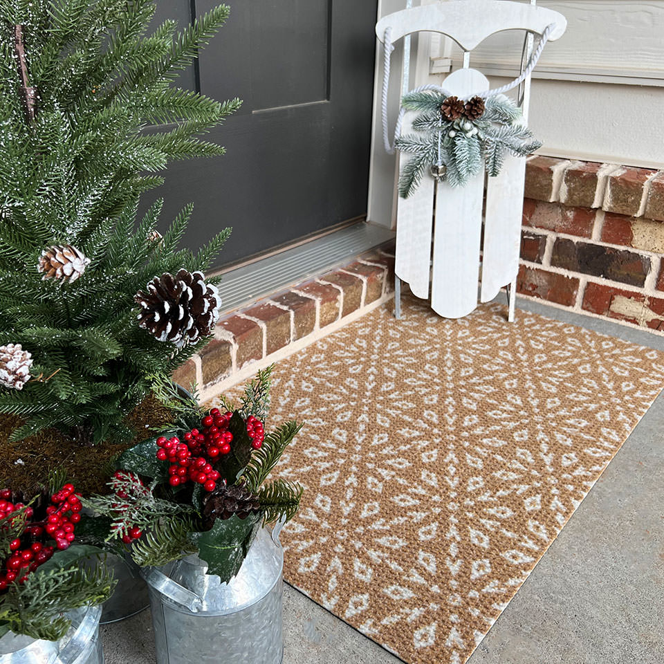 Holiday winter white snowflake on coir doormat for single door